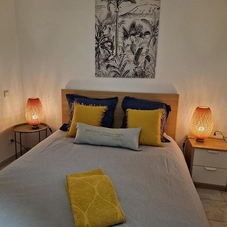 Chez Marie Villa Bessan Bagian luar foto